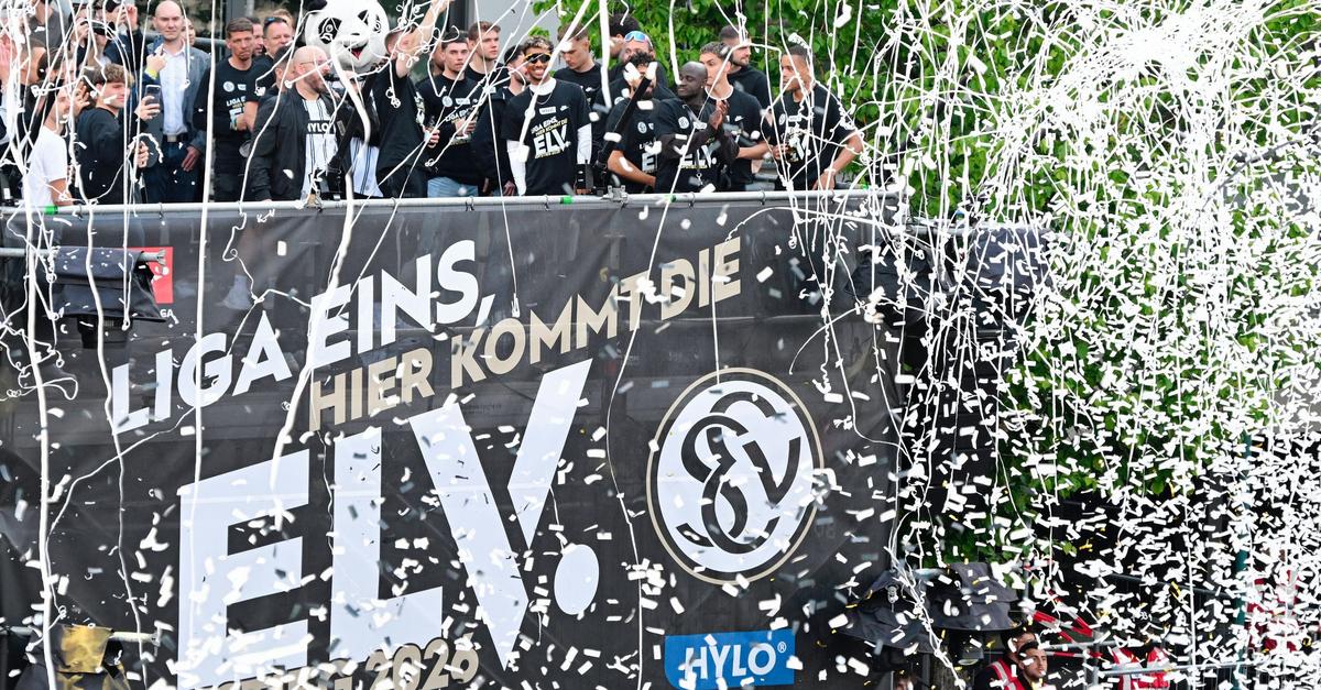 reise-zum-mars-elversberg-freut-sich-auf-die-bundesliga